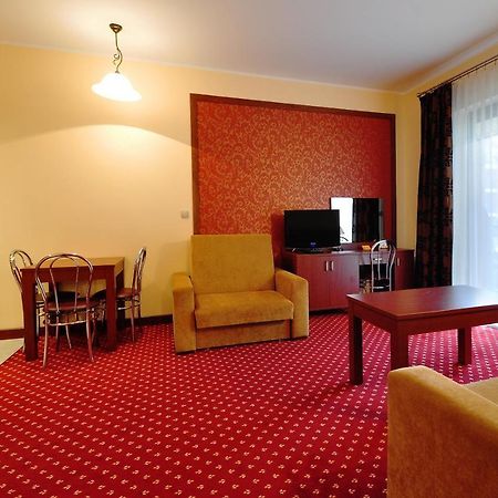 Apartamenty Continental Krynica Morska Buitenkant foto